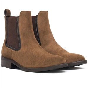New in Box Thursday Boot Company Duchess Women’s Chelsea Boot size 8.5